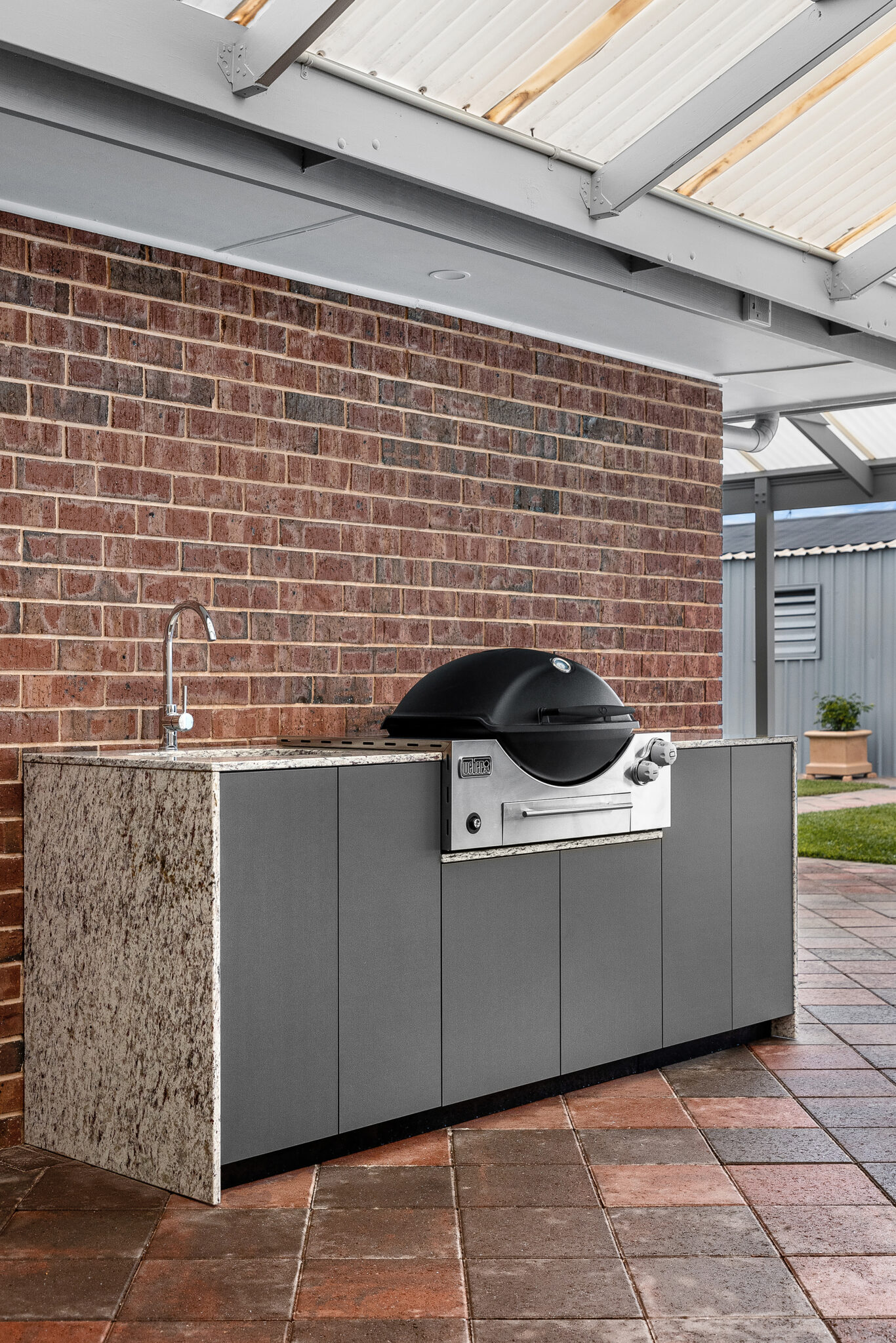 WEBER OUTDOOR KITCHENS Fielder’s BBQ & Outdoor